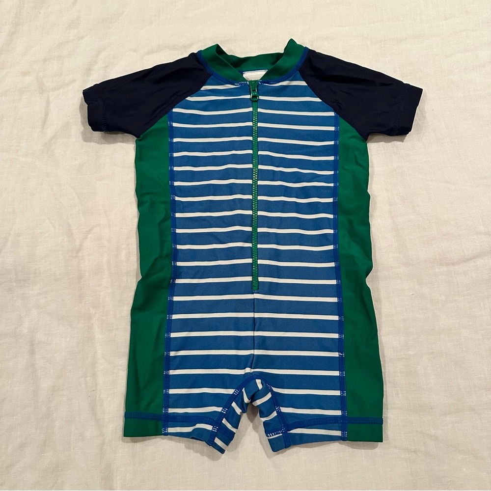 Hanna Andersson short sleeve rashguard swimsuit for baby | size 12-18 months 🌊